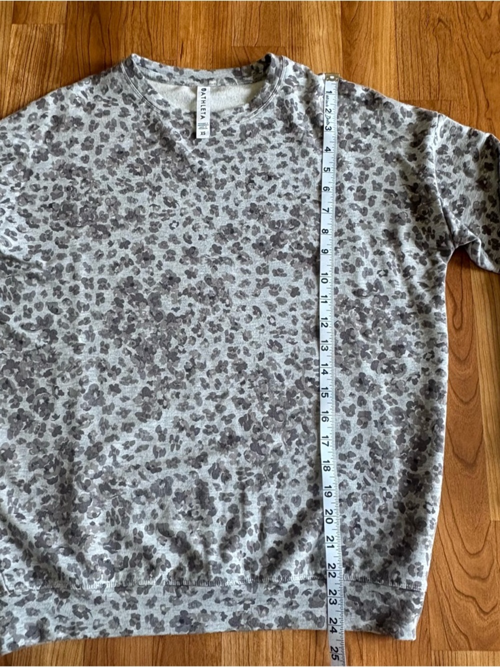 Athleta Studio to Street Splatter Sweatshirt Top Women's Size XS Gray Soft Cozy - Picture 6 of 10